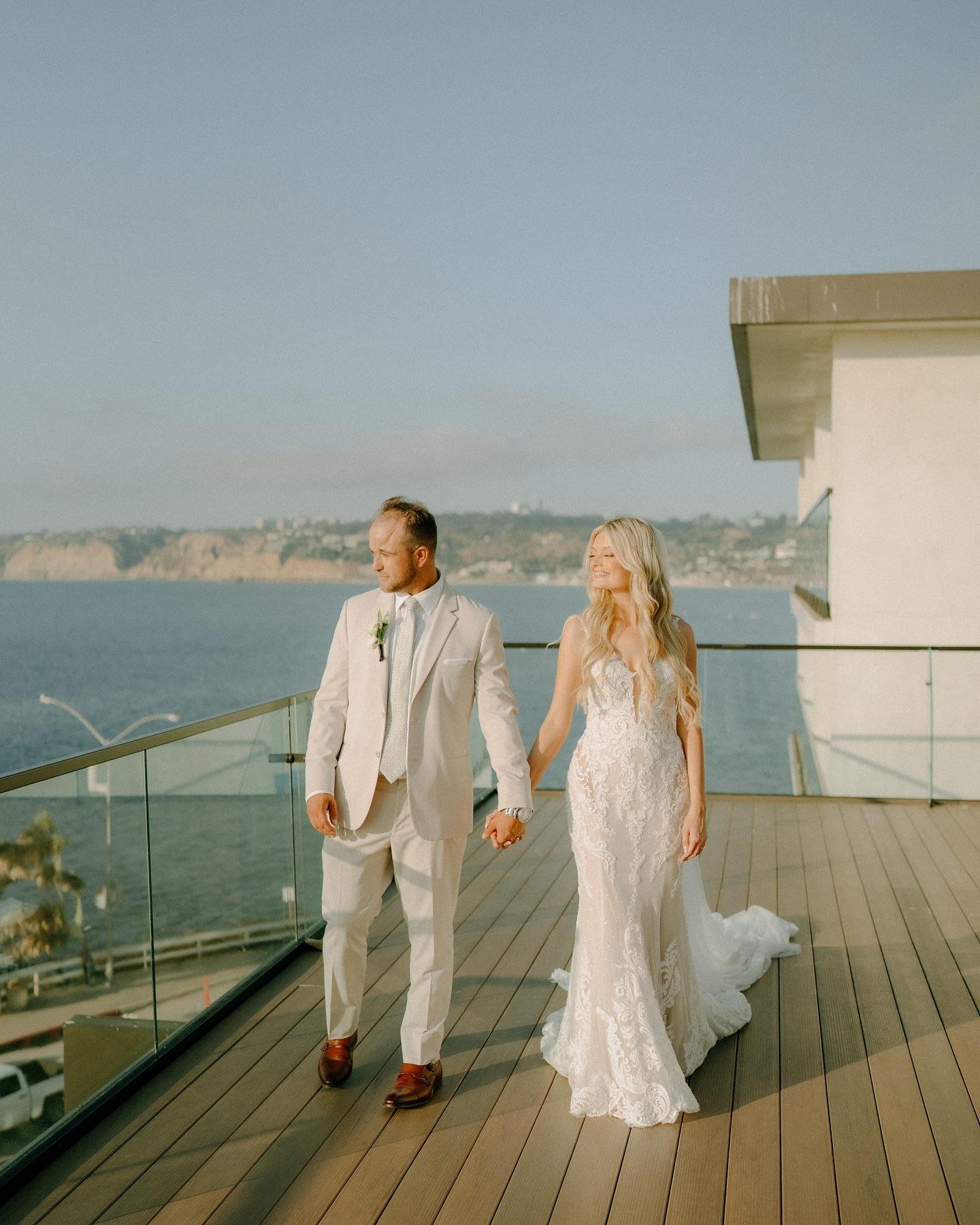 La Jolla Cove Rooftop Wedding in San Diego: Fiona & Kyle