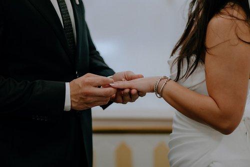 mobile - carousel-hero-element image-4