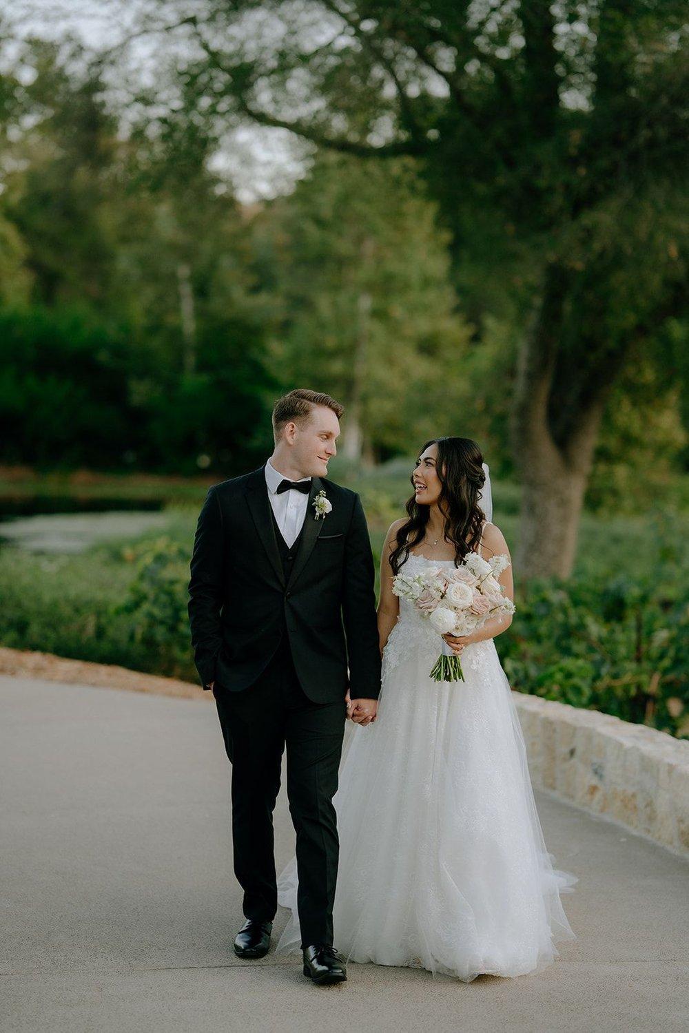 carousel-hero-element image-12