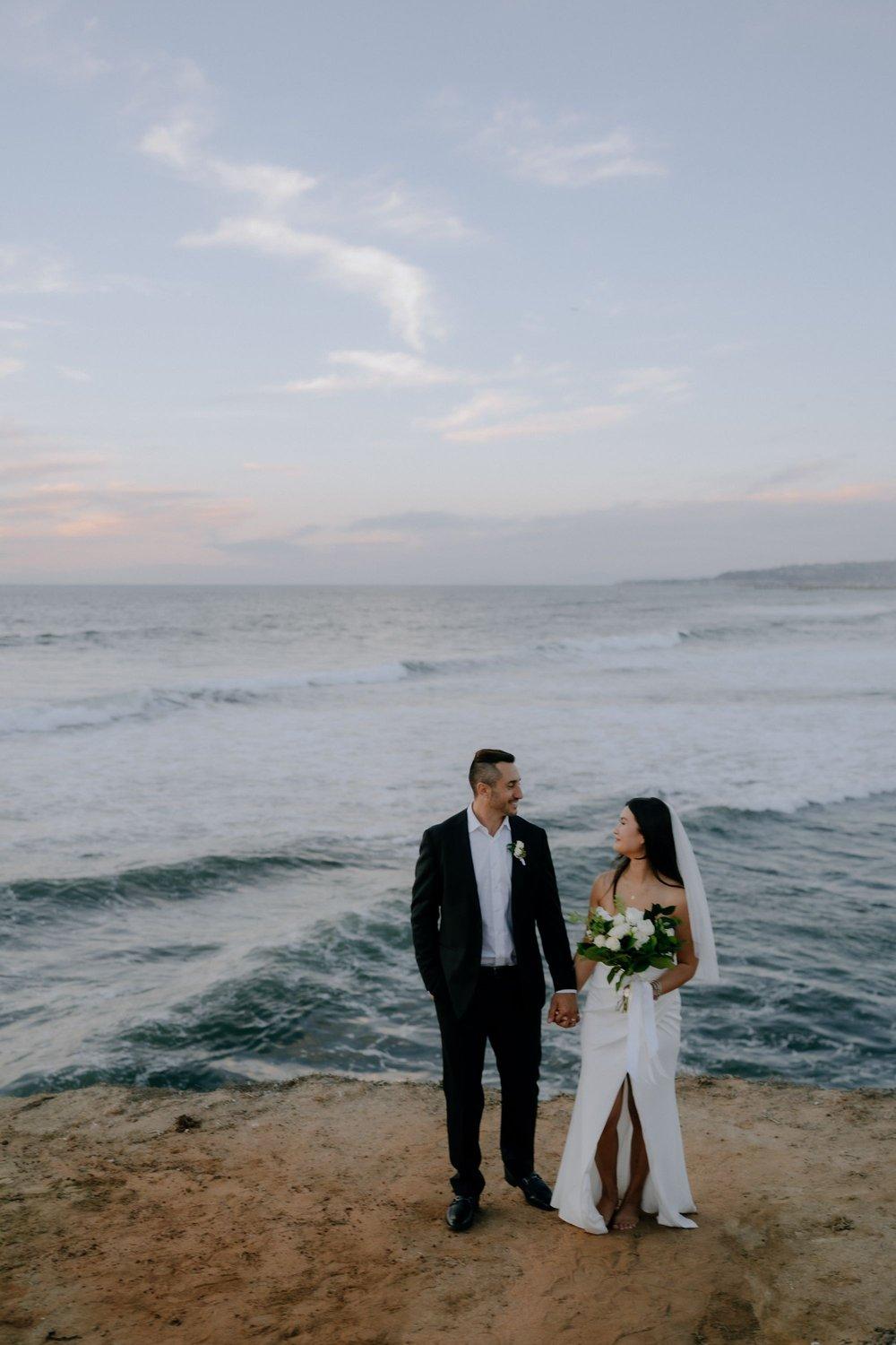 carousel-hero-element image-3